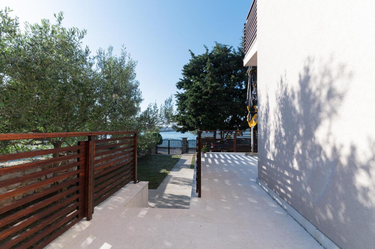 Beachfront Apartments Calm Sea Preko Exterior foto