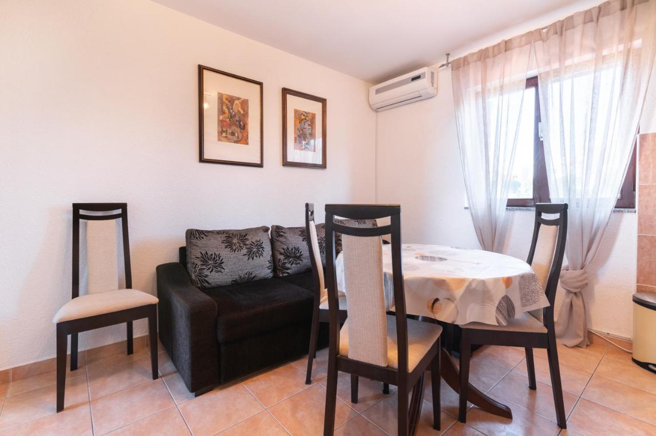 Beachfront Apartments Calm Sea Preko Exterior foto