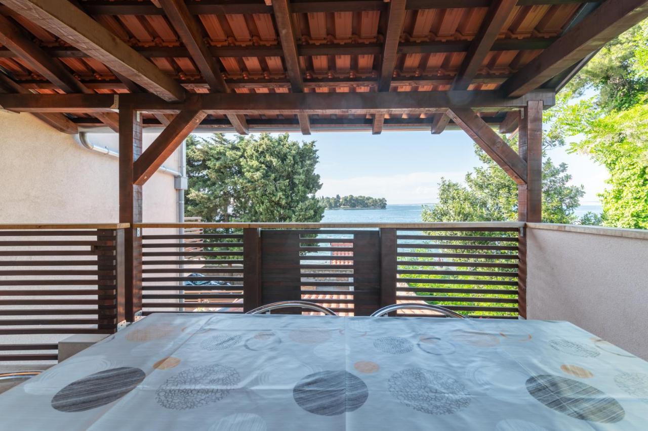Beachfront Apartments Calm Sea Preko Exterior foto