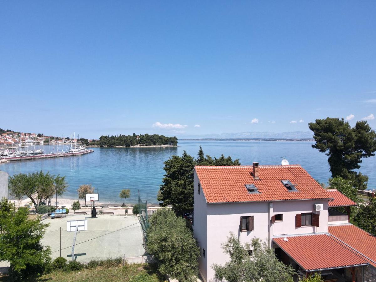 Beachfront Apartments Calm Sea Preko Exterior foto